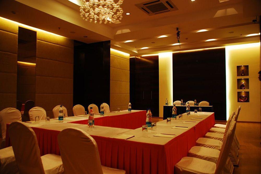 Octave Hotel & Spa - Sarjapur Road Бангалор Экстерьер фото