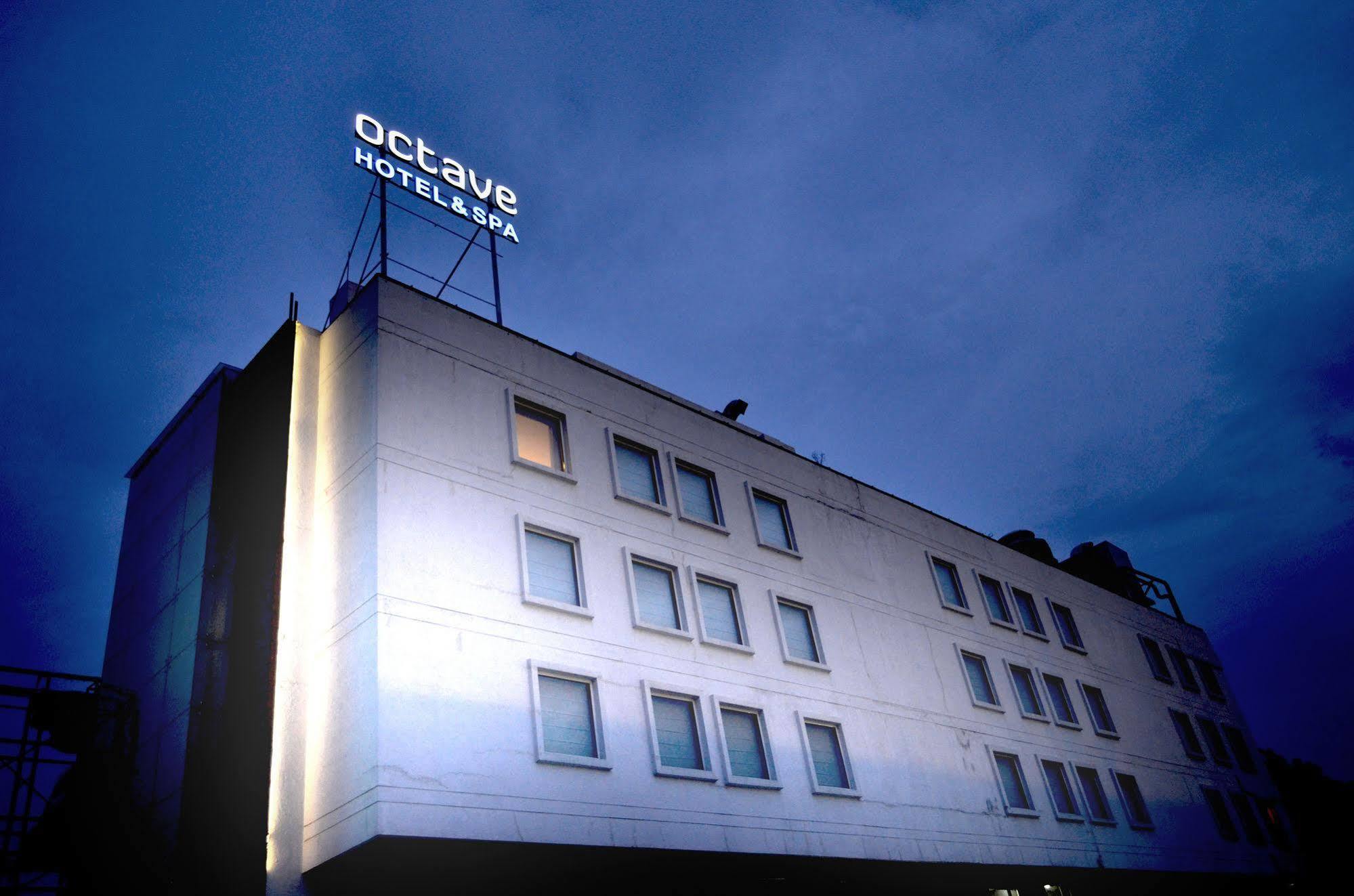 Octave Hotel & Spa - Sarjapur Road Бангалор Экстерьер фото